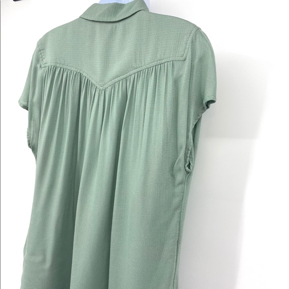 Lucky Brand 🍀 Green Solid Short Sleeve Top S - Picture 6 of 9